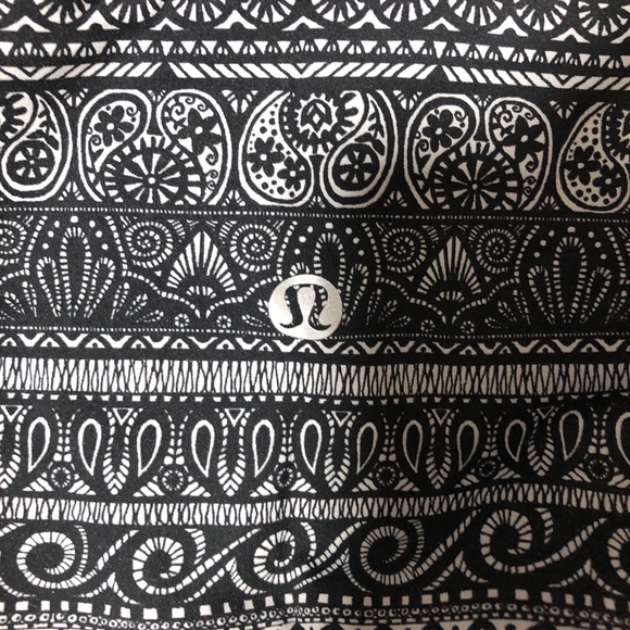 Lululemon leggings - Picture 3 of 5